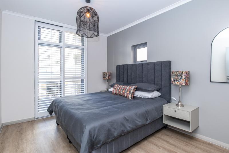 To Let 1 Bedroom Property for Rent in Muizenberg Western Cape